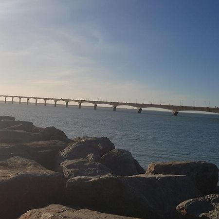 Chaleureux T2 30 M2 Et Sa Terrasse Bois 18 M2 Apartman La Rochelle  Kültér fotó